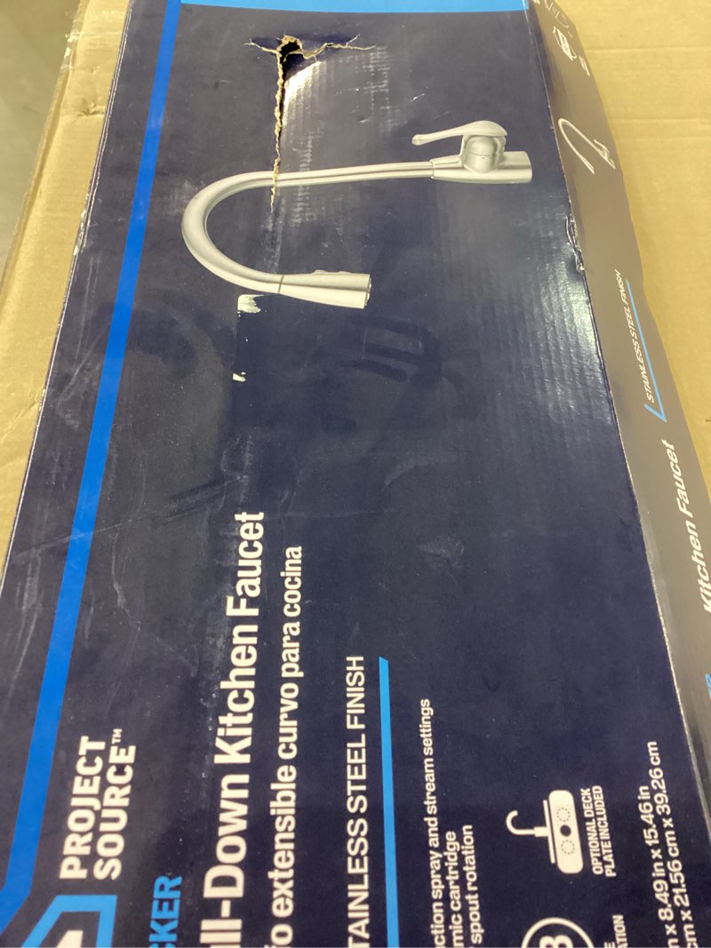 Pull down kitchen faucet