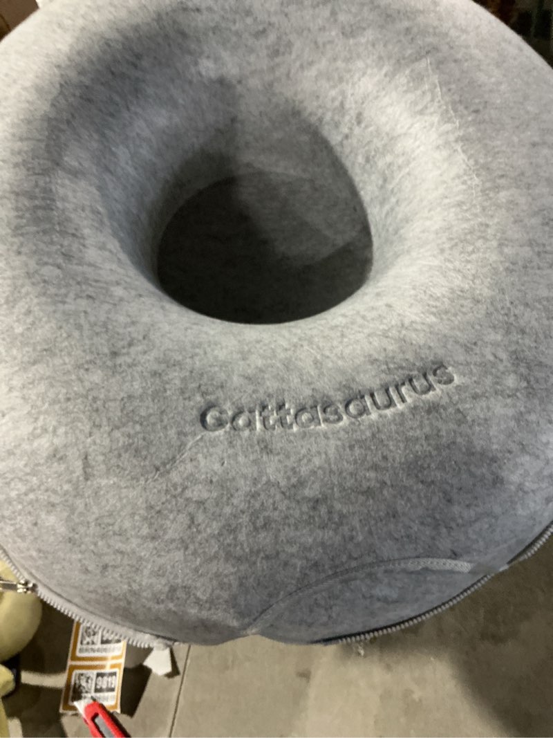 Condition photo showing Good Condition for 24inch-Tunnel Bed for Indoor,cattasaurus Peekaboo cat cave for Multiple,Detachable Felt Felt Washable Interior for Indoor Cats,Donut Tunnel (Light Gray)