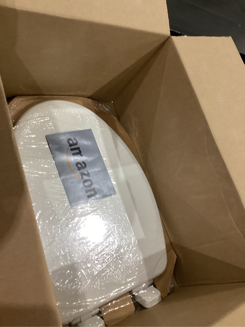 Condition photo showing Good Condition for mayfair linden slow close toilet seat, non slip heavy duty wood, easy install, elongated, white elongated traditional hinge