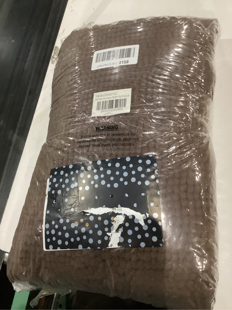 Condition photo showing Good Condition for Muddy Mat® Pack of 3 Highly Absorbent Microfiber Dog Door Mat and Pet Rug, Non Slip Thick Washable Area Mat Soft Chenille for Kitchen Bathroom Bedroom and Outdoor - Brown Small, Medium & Large Chocolate Brown