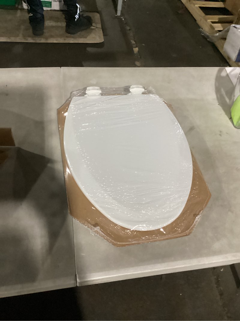 Condition photo showing Good Condition for bemis residential molded wood toilet seats white