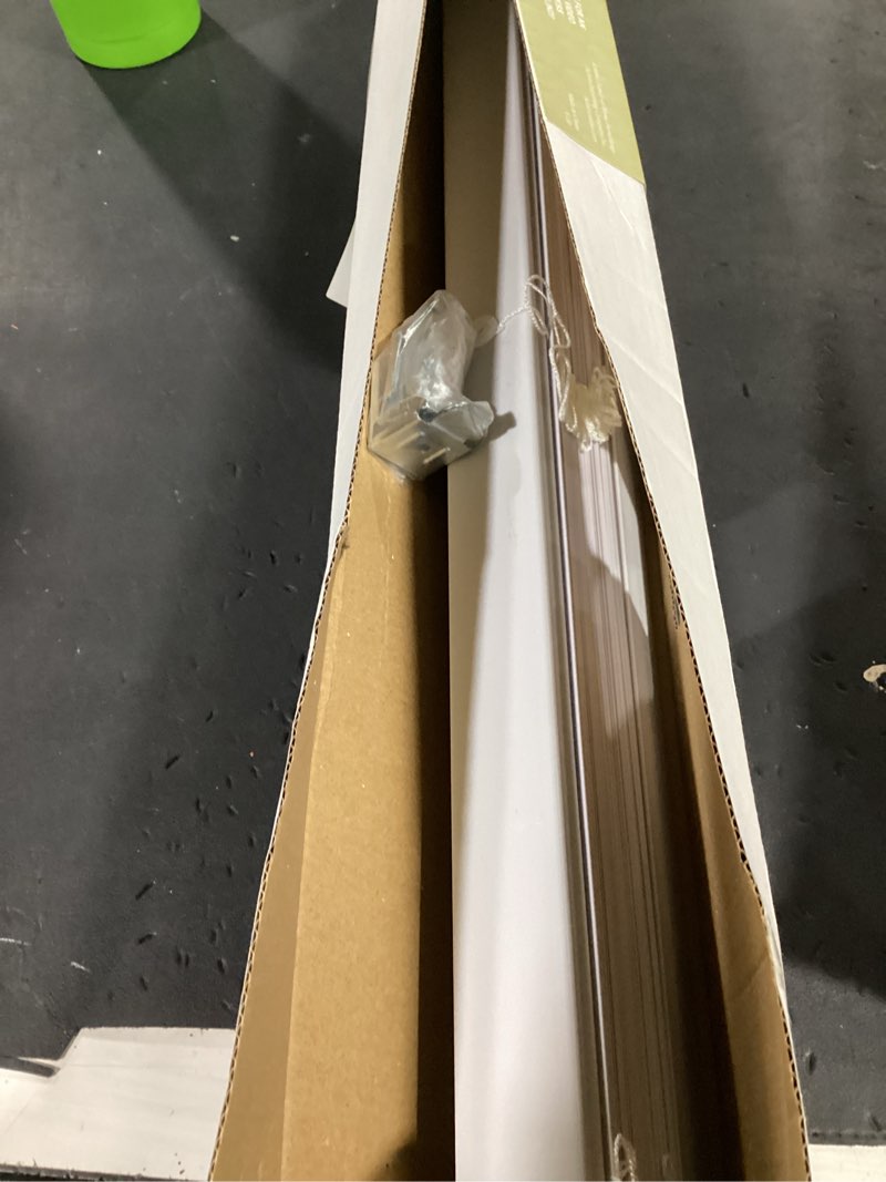https://lotting-media.assets.bidfta.com/lotting_2ef5a99b-543f-4d4e-8c52-6b9b737eeb50