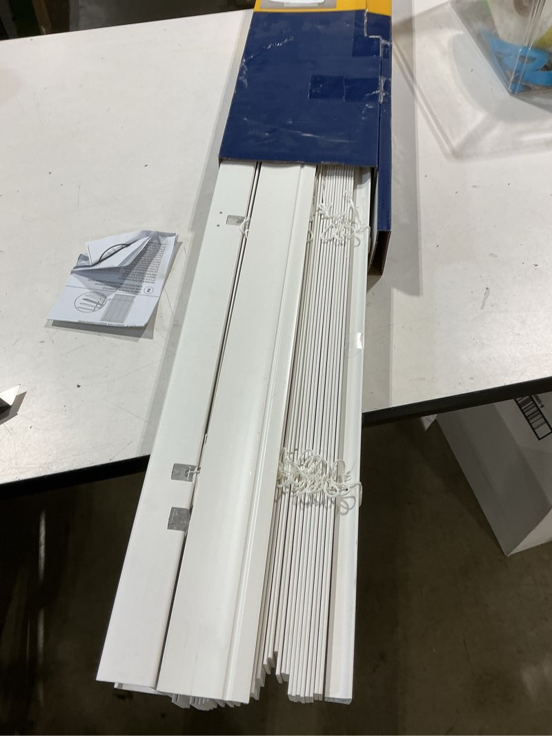 Condition photo showing Good Condition for levolor  trim+go 2-in slat width