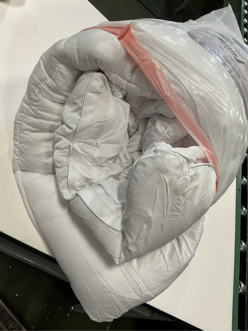 Condition photo showing As Is for SafeRest CloudGuard - Twin Size Hybrid Mattress Protector & Pad (Extra Padded) - Waterproof Quilted Pillow Top Mattress Cover - Thick, Plush & Fitted Mattress Topper for Bed CloudGuard (Ultra Padded) Twin