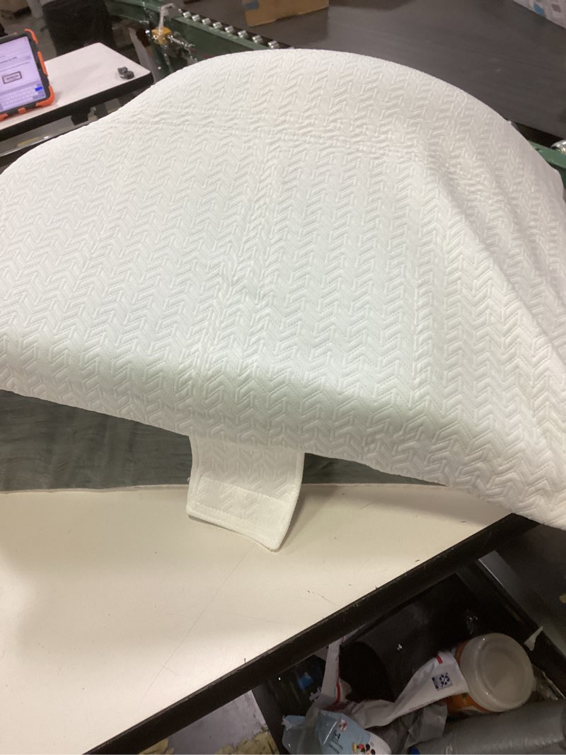 Condition photo showing Good Condition for vekkia 2-pack adjustable wedge pillow for sleep apnea & back pain, memory foam triangle pillow for acid reflux, gerd, snoring, surgery recovery, leg elevation, 2 heights & softness options(10in) 24''x22''x10''