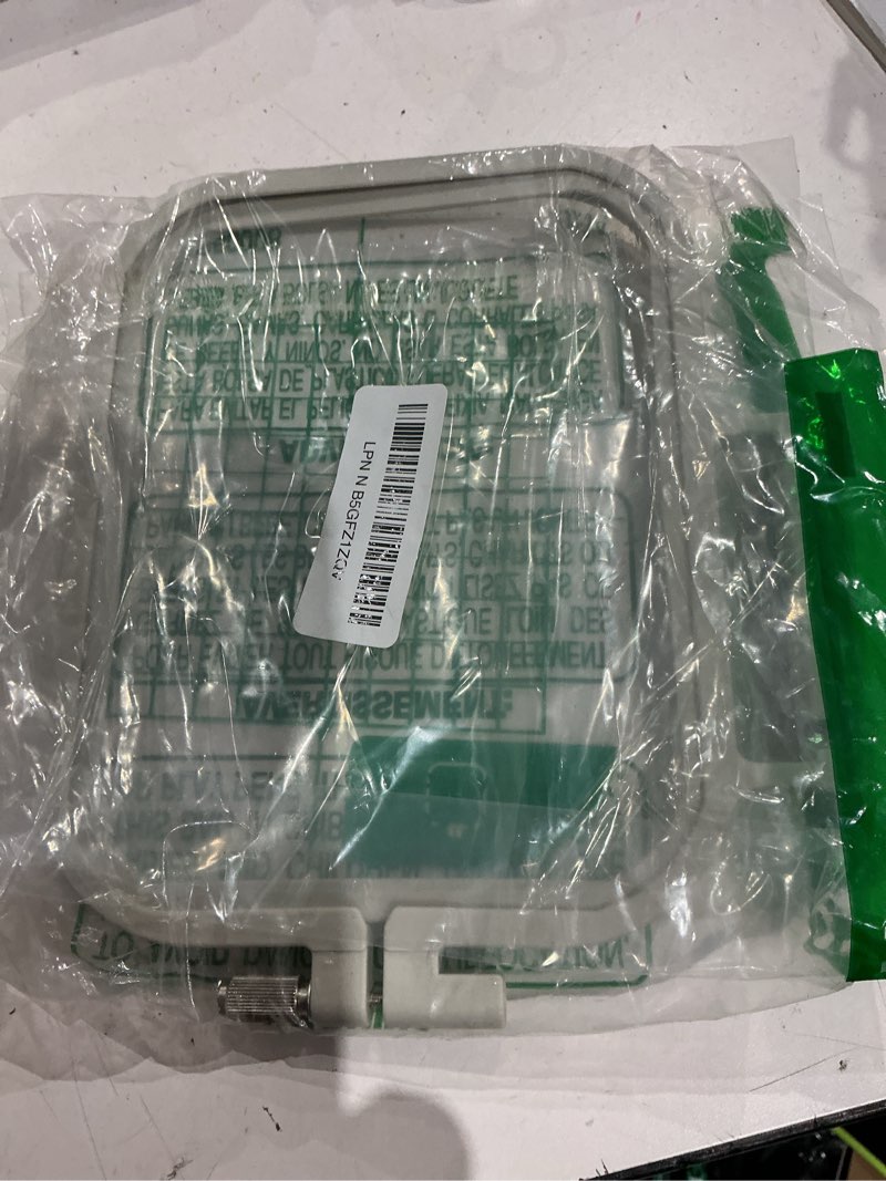 Condition photo showing As Is for new brothread embroidery machine hoop sa432 with 4"x4" embroidery area compatible with brother se700 pe545 se600 lb5500 pe535 550d se630 lb5000 se625 se425 400 pe540d pe525 pe500 babylock sofia2 verve 4"×4" - sa432