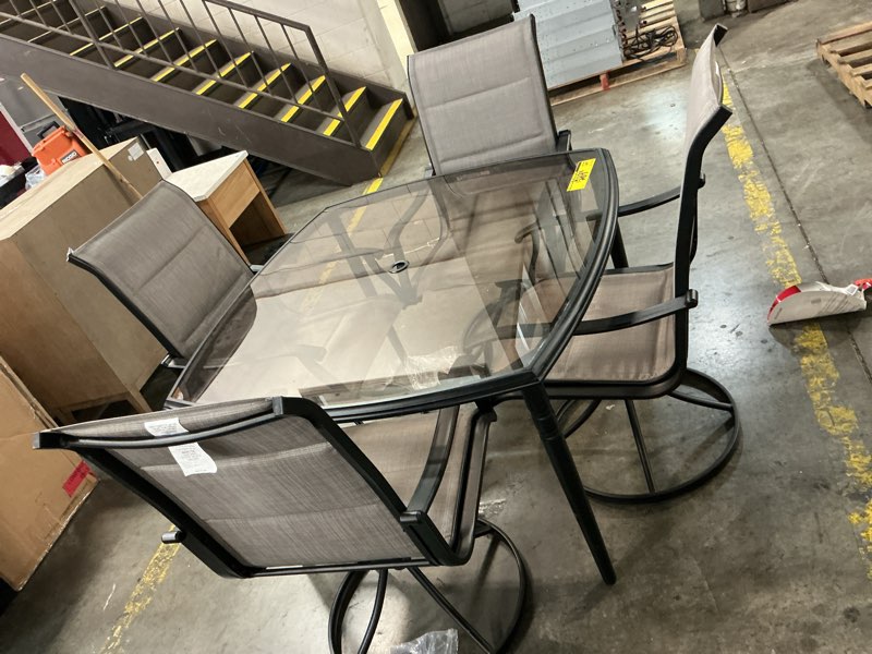 Condition photo showing Good Condition for kentbury 5-piece steel padded sling square glass top outdoor dining set