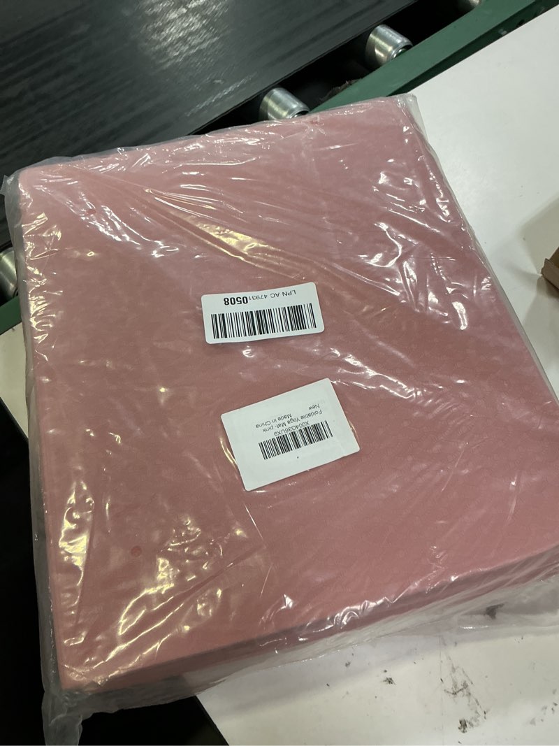 Condition photo showing New/Like New for yoga mat for travel, non-slip yoga mat, exercise mat 1/4\" thick yoga mat foldable, perfect for pilates, outdoor & travel, tpe anti-slip yoga mat with carry bag pink