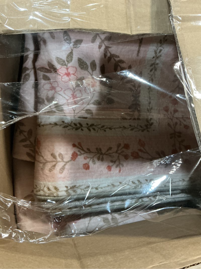 Condition photo showing As Is for yihouse 5x7 pink floral rug for bedroom girls, washable area rugs for living room non slip ultra-thin, soft throw carpet for nursery, kids playroom, classroom, home office decor 5' x 7' (rectangular) pink