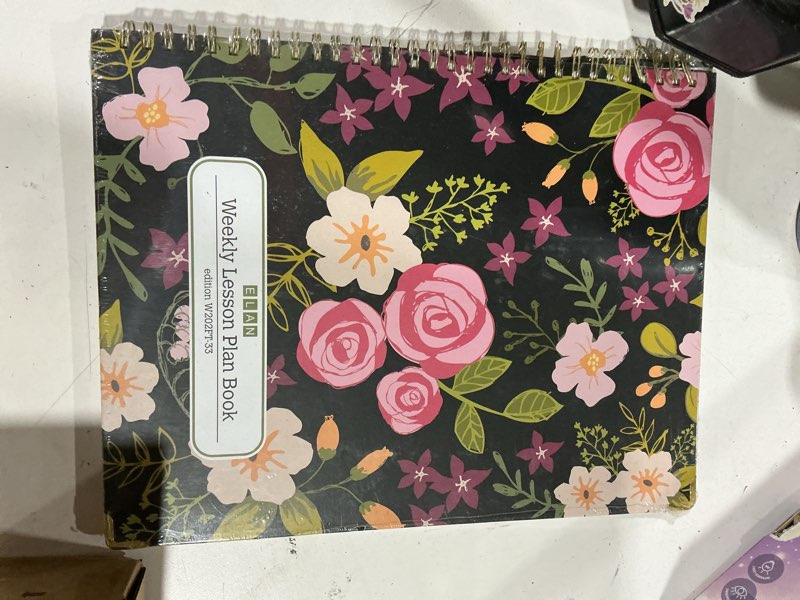 Condition photo showing Good Condition for elan publishing company hardcover 6 period teacher lesson plan - days vertically down the side with bonus clip-in bookmark (black floral)