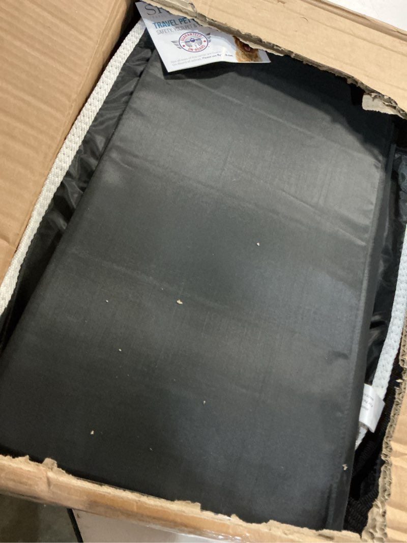 Condition photo showing Good Condition for sherpa original deluxe travel pet carrier, airline approved - black, large 19.0"l x 11.8"w x 11.5"h