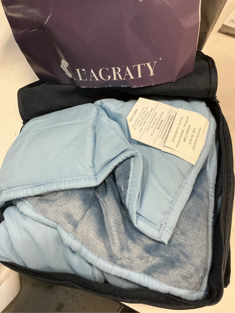 Condition photo showing Good Condition for l'agraty weighted lap pad 7lb: small weighted blanket for adults - cooling portable travel blanket for relaxation sleeping - washable all-season (29" x 24") 08-light blue 29" x 24" | 7lbs