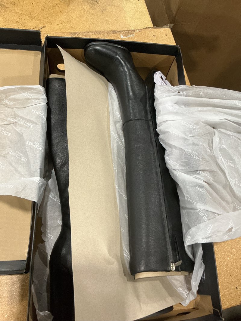 Condition photo showing New/Like New for justin women's knee-high leather heeled boots 7 black