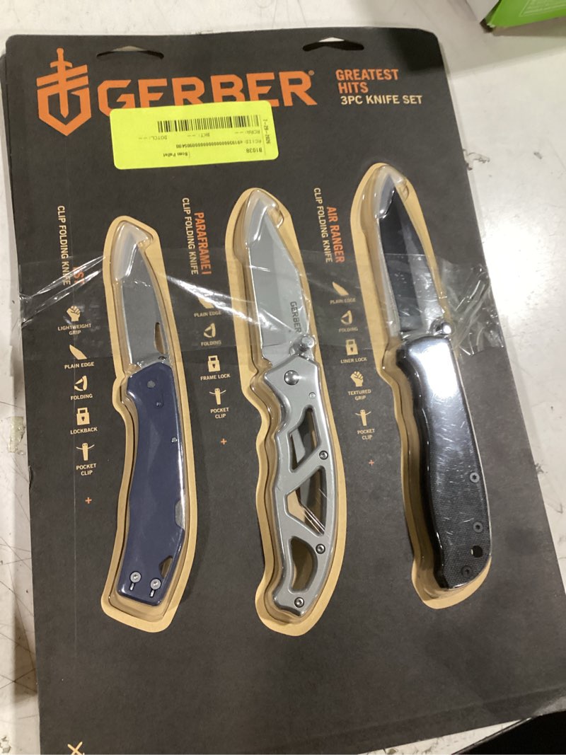 Condition photo showing Good Condition for gerber gear greatest hits gift set 3-piece knife set