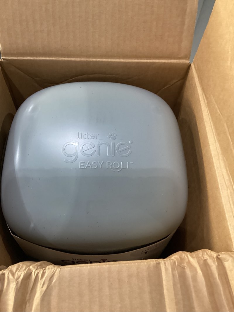 Condition photo showing Good Condition for litter genie easy roll cat litter disposal pail | odour control, refill bags & scoop grey
