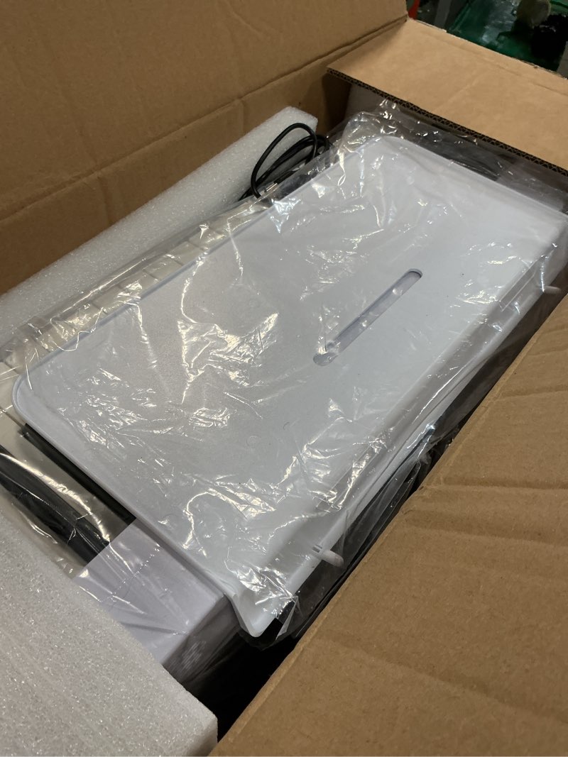 Condition photo showing Good Condition for AiJoy ASP-10F 88 Key Piano Keyboard with Semi-Weighted Keys Portable Folding Piano, 128 Tones, Speakers, USB-MIDI, Carry-Bag, Sustain Pedal, Stand Electric Keyboard Piano for Beginners, White