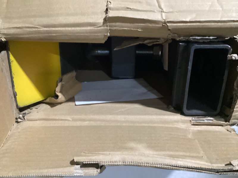 Condition photo showing Good Condition for YINTATECH 60" 4000lbs Clamp on Pallet Forks Heavy-Duty Tractor Forks Compatible Tractor Bucket Forks for Tractor Attachments, Skid Steer, Loader Bucket 60 inch