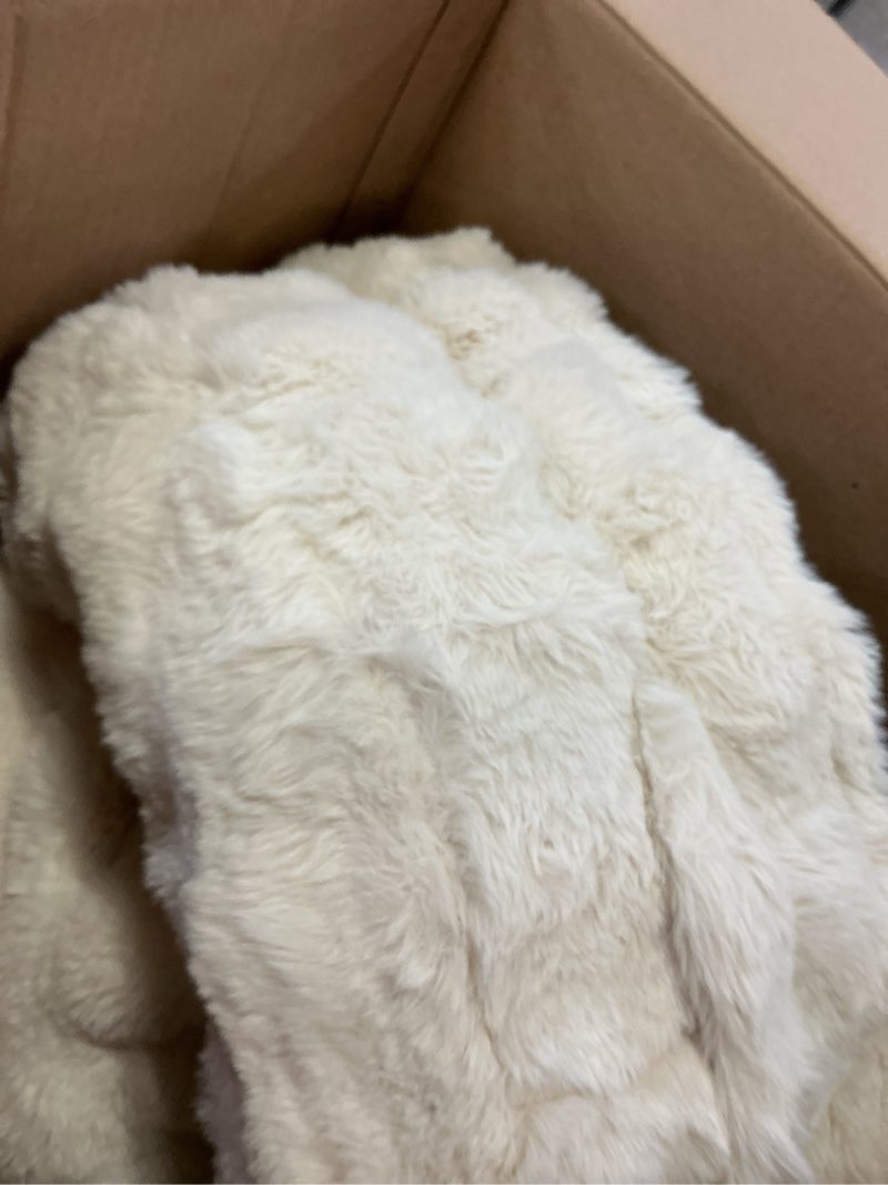 Condition photo showing Good Condition for EHEYCIGA Soft Cat Couch Bed for Indoor Cats, Fluffy Small Dog Bed with Removable Washable Cover, Bolster Pet Sofa, Waterproof and Non-Slip, 26" x 26"x 8", Cream 26"L x 26"W x 8"Th Cream