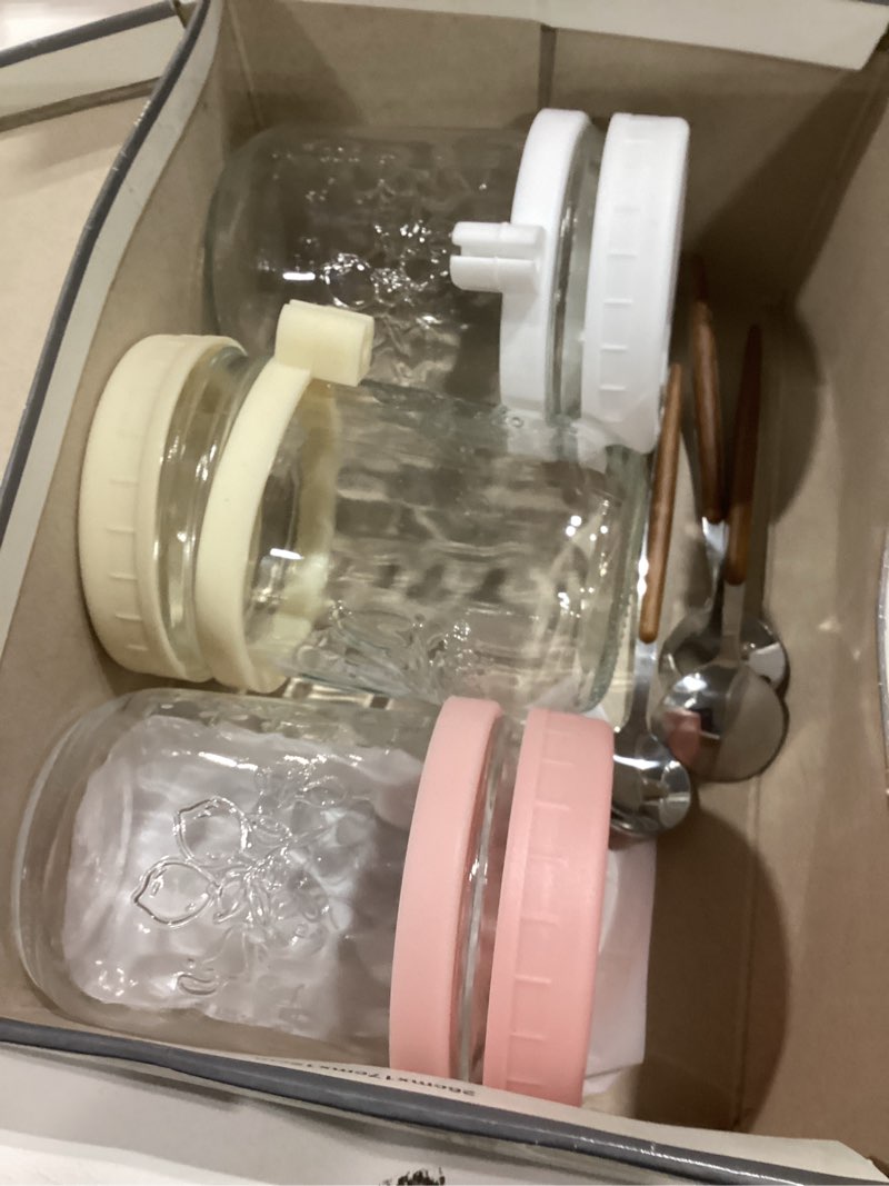 Condition photo showing Good Condition for 3 pack overnight oats containers with lids and spoons, 16 oz glass mason jars with airtight lids, overnight oats jars for milk, cereal, fruit light colors