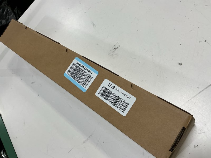 Condition photo showing Good Condition for Abstract Marble Wallpaper Gold Art Textured Wall Mural Office Living Room?Not Peel and Stick? CYBH-927 130" x 95"