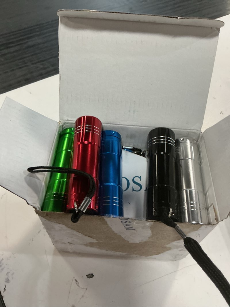 Condition photo showing Good Condition for yicosam 20 pack led mini flashlights, super bright flashlight with lanyard 60 aaa batteries, torch light for kids night reading blackout camping hiking bbq riding