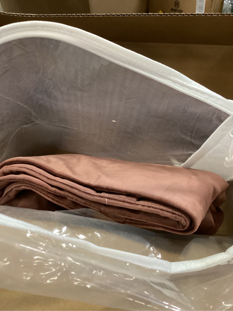 Condition photo showing New/Like New for HPD Half Price Drapes VPYC-161234-108 Plush Velvet Curtain (1 Panel), 50 X 108, Wild Rose Wild Rose 50"W x 108"L (Pack of 1)