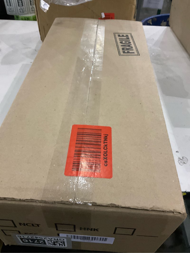 Condition photo showing New/Like New for Broadway baskets