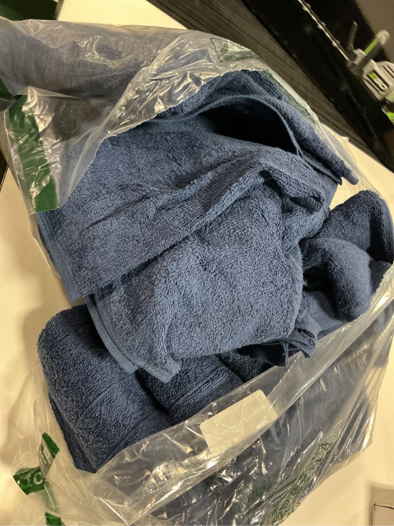 Condition photo showing As Is for casa platino luxury cotton bath towel set - 18 pcs - low twist, soft & high absorbency - 6 bath, 6 wash cloth, 6 hand towels - classic hotel quality, durable & ideal for modern bathrooms - navy blue 18 piece towel set 03: navy blue