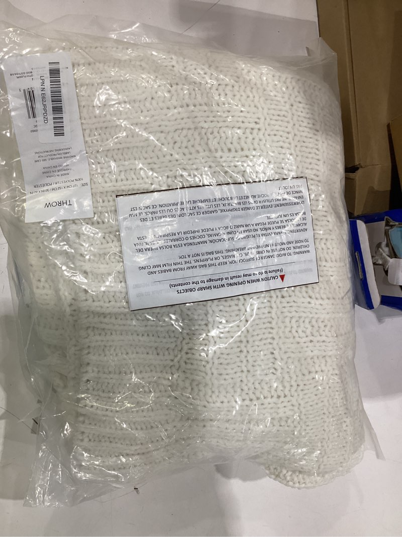 Condition photo showing New/Like New for tommy bahama - throw blanket, super soft bedding, ideal for couch & chair (chain basket white, 50 x 60) 50" x 60" white