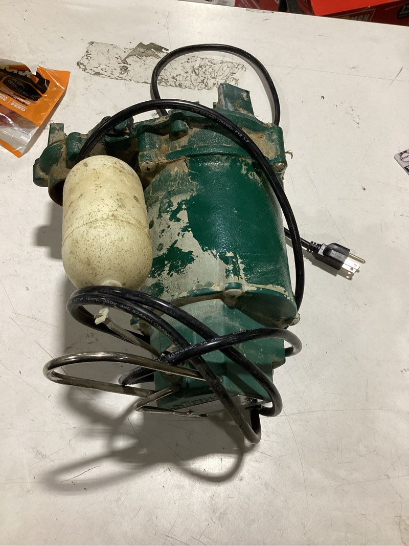 Condition photo showing Good Condition for zoeller 1/3-hp 115 -volt 48-gallon cast iron submersible sump pump