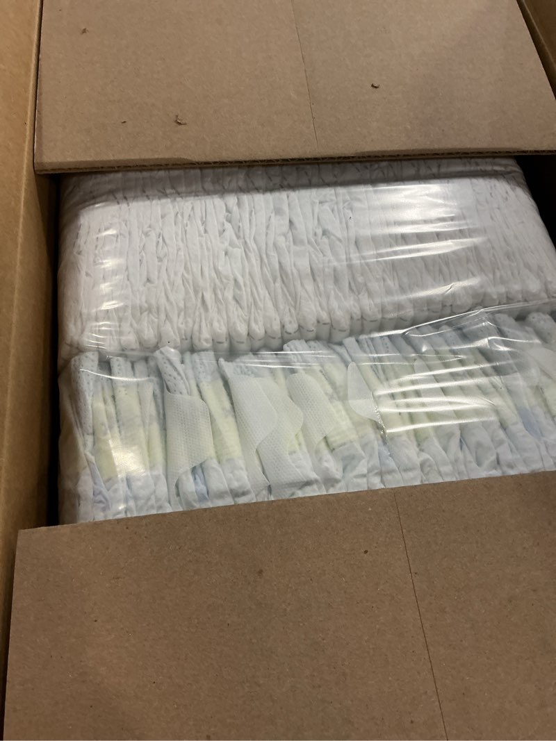Condition photo showing New/Like New for Pampers Swaddlers Diapers, Size 5 (20-37 lbs), 132 Count, Absorbent, Keeps Baby Dry and Comfortable, Skin Safe Disposable Baby Diaper (Packaging May Vary) Size 5 132