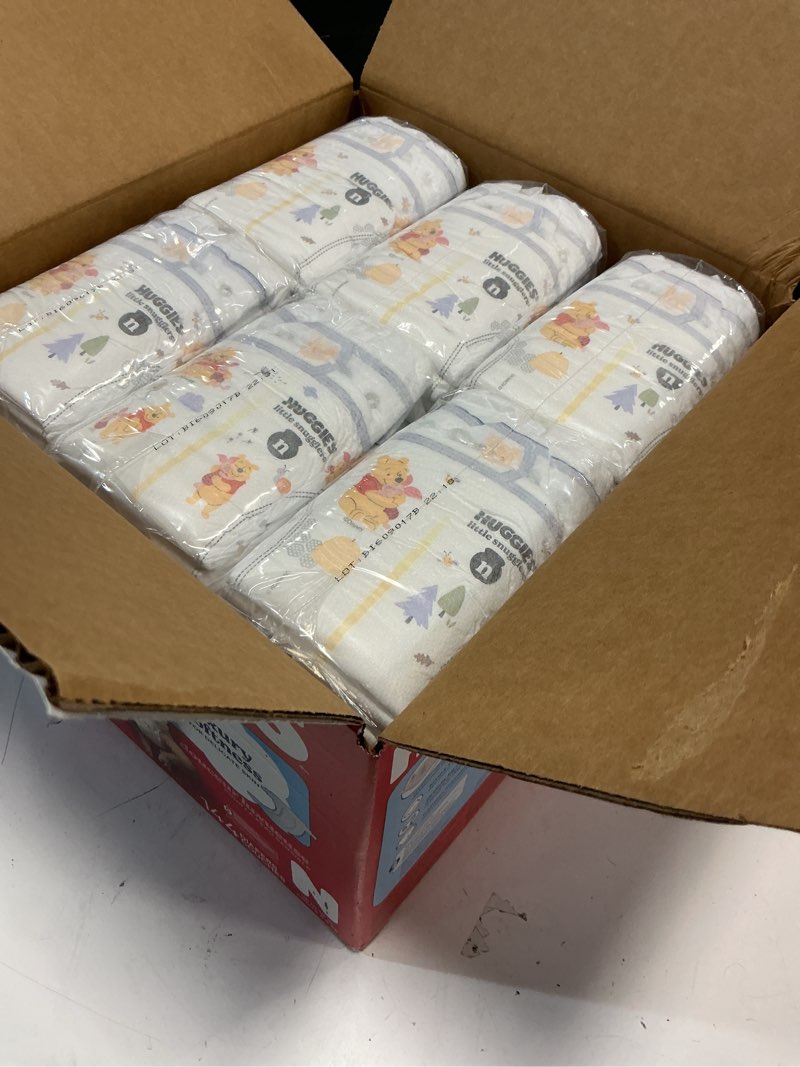 Condition photo showing New/Like New for (size:0)huggies size newborn diapers, little snugglers baby diapers, size newborn (up to 10 lbs), 144 count, packaging may vary