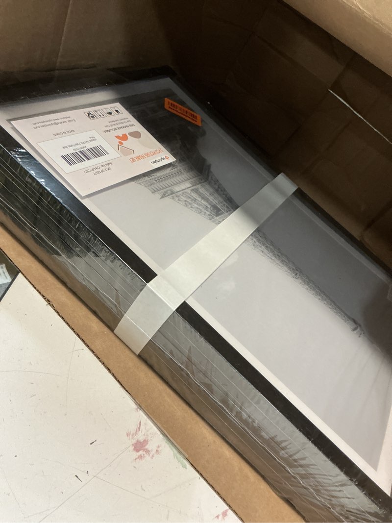 Condition photo showing Good Condition for upsimples 12x18 picture frame set of 5, display pictures 11x17 with mat or 12 x 18 without, wall gallery poster frames, black black 12x18