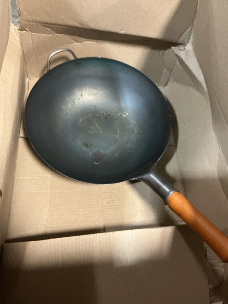 Condition photo showing As Is for YOSUKATA 13.5" Carbon Steel Wok Pan – Pre-Seasoned Flat Bottom Pow Wok for Stir Fry, BBQ, Grill & Camping – Traditional Japanese Chinese Cookware – Compatible with Induction, Electric, Gas, Open Fire