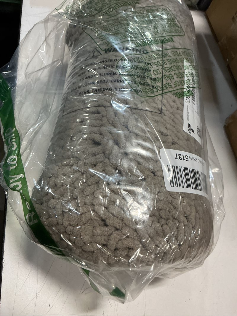 Condition photo showing Good Condition for olanly dog door mat for muddy paws 48x30, absorbs moisture and dirt, absorbent non-slip washable doormat, quick dry chenille mud mat, entry indoor entryway carpet for inside floor, warm taupe warm taupe solid 48" x 30"