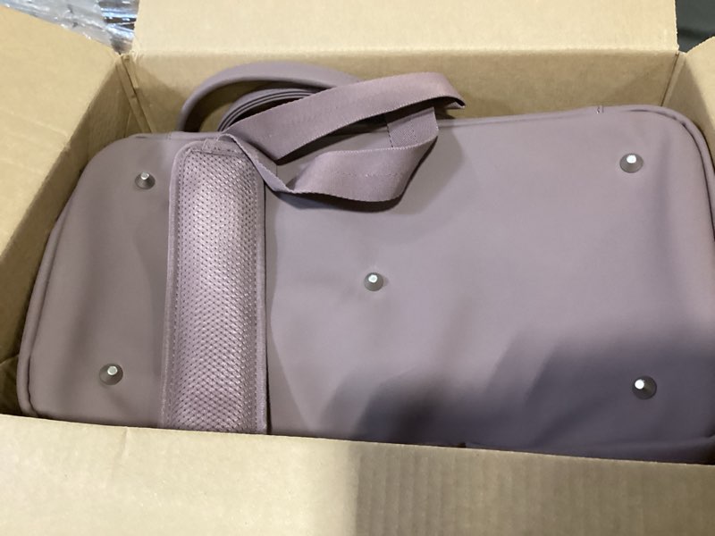 Condition photo showing Good Condition for samsonite better than basic drop bottom weekender