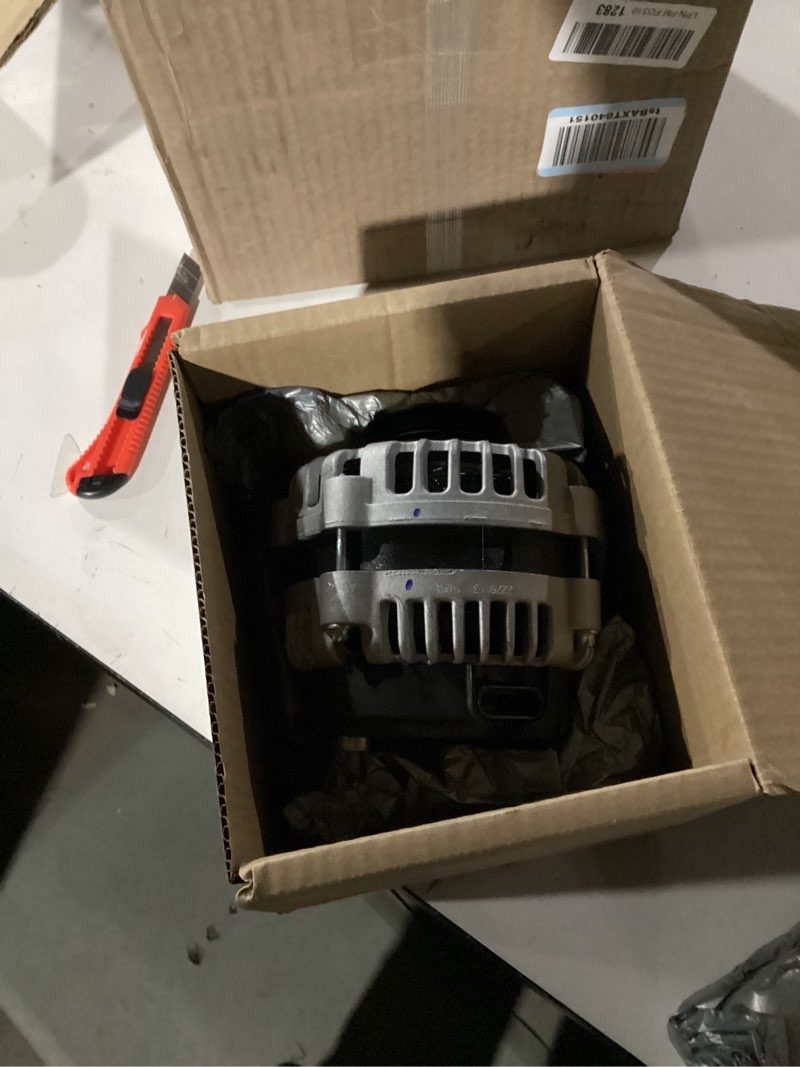 Condition photo showing Good Condition for Genuine Parts 22781131 Alternator