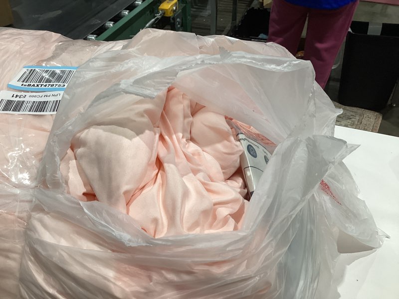 Condition photo showing Good Condition for cozylux full size comforter set blush pink, 7 pieces bed in a bag full comforter set with sheets, bedding set with down alternative comforter, fitted sheets, flat sheets, pillow shams and pillowcases blush pink full
