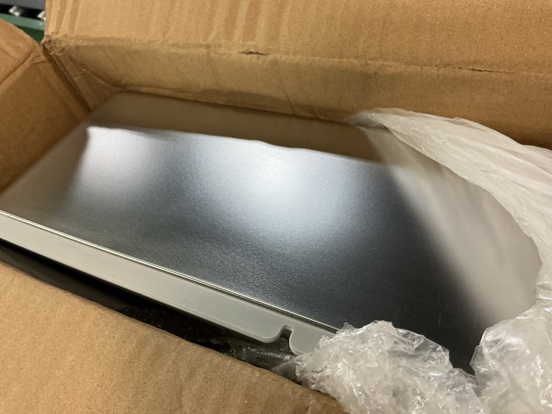 Condition photo showing Good Condition for stainless steel litter box, extra large litter boxes for big cats, xl metal cat litter box with high sides lid, anti-urine leakage, never absorbs odors, easy cleaning, non-stick, include scoop and mat
