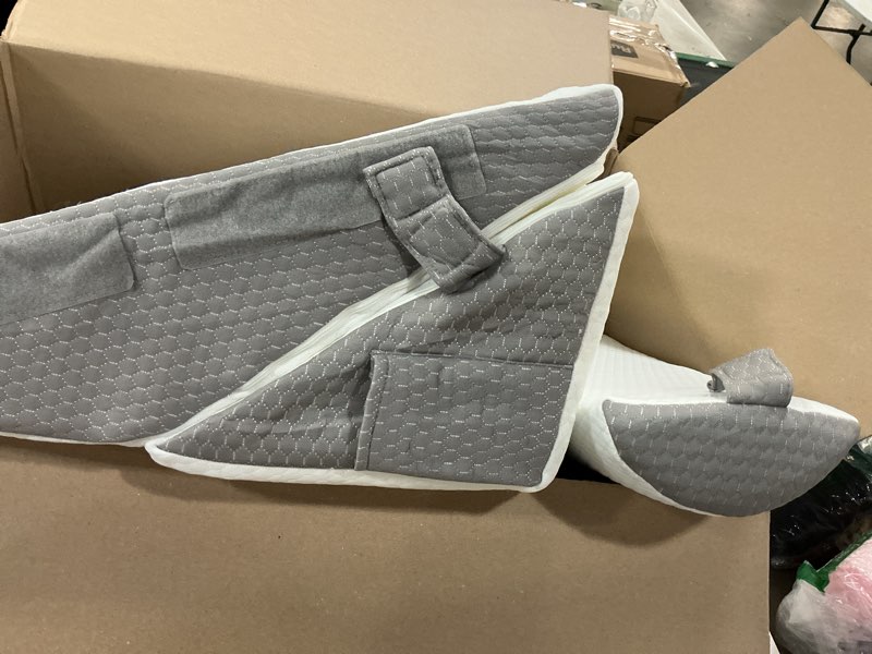 Condition photo showing Good Condition for Bedluxe Wedge Pillow Headboard, 3PCS Orthopedic Bed Wedge Pillows Set for After Surgery, Adjustable Pillow Wedge for Acid Reflux&Back Pain Relief, Sleeping, Back Pillow for Bed Sitting Up, White/Grey