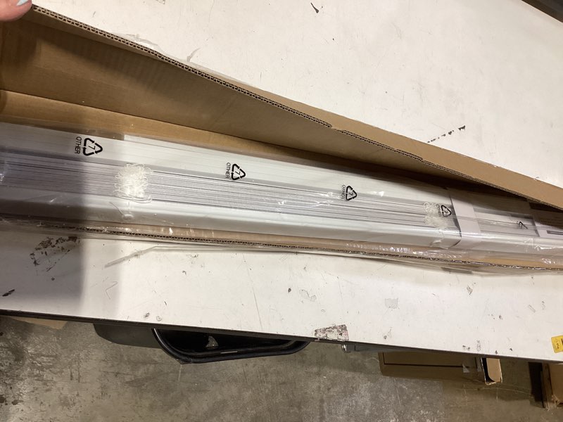 Condition photo showing As Is for 1" cordless mini blinds 20" w x 36" h, white vinyl blinds, horizontal light filtering blinds, window blinds for indoor windows, office, kitchen, bathroom and living room. 20"w x 36"h