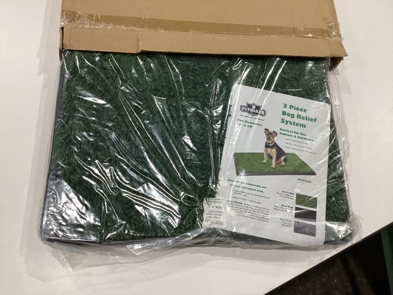 Condition photo showing New/Like New for Artificial Grass Puppy Pad for Dogs and Small Pets ? Reusable Potty-Training Pad with Tray ? Dog Housebreaking Supplies by PETMAKER (16 x 20)