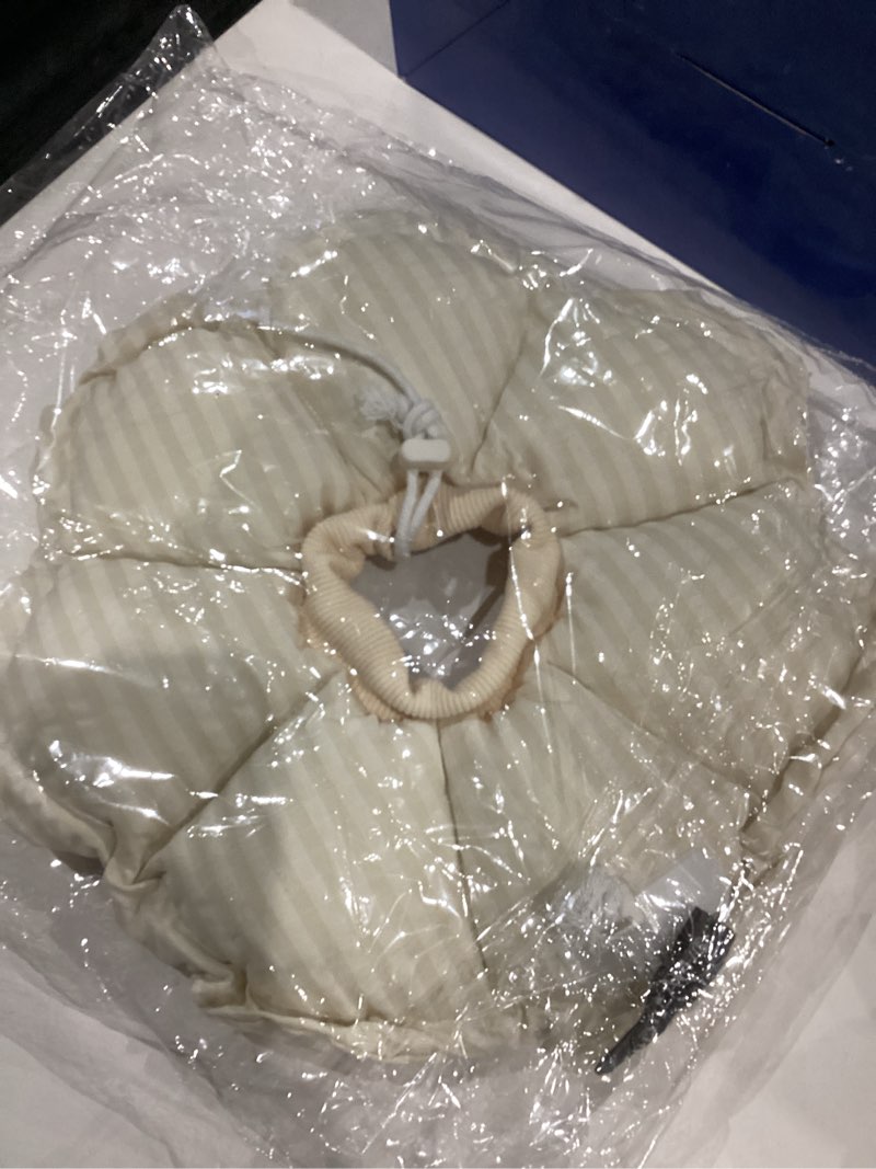 Condition photo showing Good Condition for H HIDREAM Soft Cat Cone Collar? Cute Adjustable Cat Recovery Collar?Elizabethan e Collar That can Protect Head and Foot Wounds?Egg White Flower All-Season Style S White