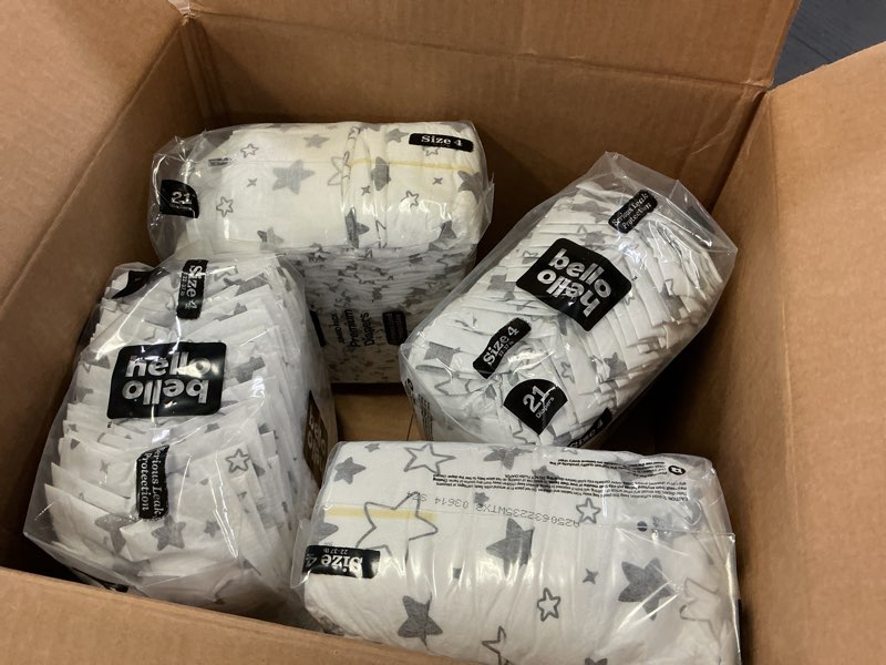 Condition photo showing Good Condition for Hello Bello Diapers, Size 4 (22-37 lbs) Superstars - 84 Count Value Pack of Premium Disposable Baby Diapers, Hypoallergenic with Soft, Cloth-Like Feel Superstars Size 4 (84 Count)