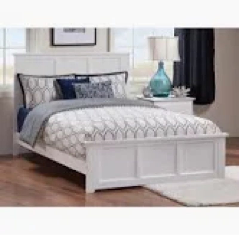 (incomplete only 1 box ) Madison Solid Wood Low Profile Platform Bed with Matching Footboard Queen 