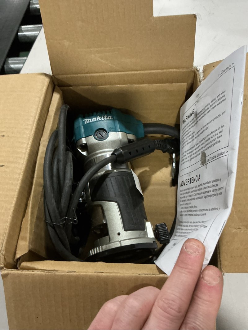 Condition photo showing Good Condition for Makita RT0701C 1-1/4 HP Compact Router 0 Tool