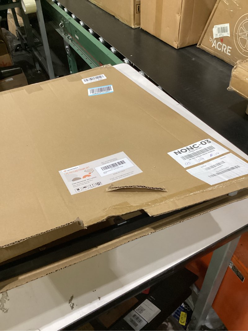 Condition photo showing Good Condition for upsimples 20x26 picture frame, display pictures 18x24 with mat or 20 x 26 without, wall hanging poster frames, black, 1 pack black 20x26