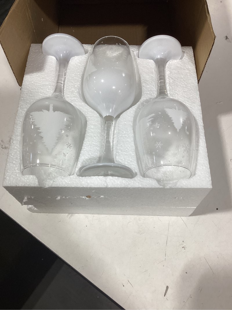 Condition photo showing Good Condition for Boao Set of 6 Christmas Wine Glasses 14.9oz Festive Santa Snowman Christmas Tree Drinking Goblets Cups Painted Xmas Gift Winter Wine Glassware for Party Wedding Holiday White Xmas Tree