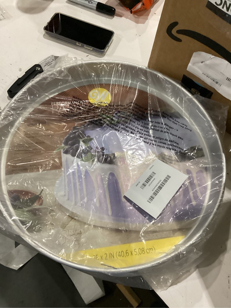 Condition photo showing Good Condition for wilton performance pans aluminum round cake pan, 16 x 2 in.