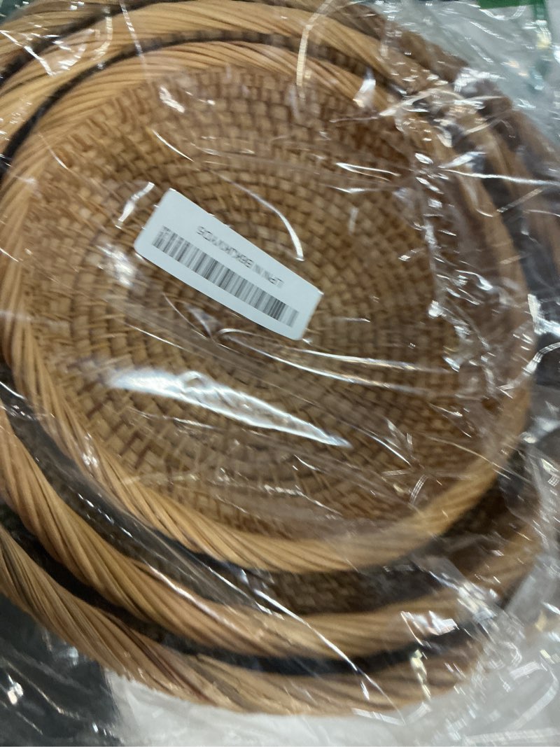Condition photo showing Good Condition for claynix woven fruit basket for holder bowl decorative bread vegetable, serving bowl set of 3 for organizing kitchen natural rattan picnic basket round stackable (natural)